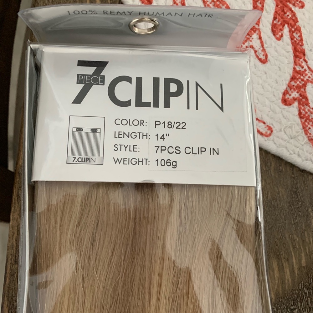 NWT Remy Clip in Hair Extensions